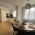 A Proximite Du Centre De Brest, Beau T3, 2 Ch, 7 Personnes Брест