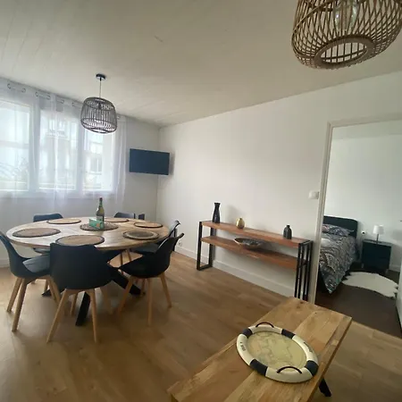 Prox Centre, Beau T3, 2 Ch, 7 Personnes Appartement
