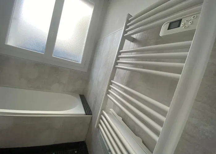 A Proximité Du Centre De Brest, Beau T3, 2 Ch, 7 Personnes *